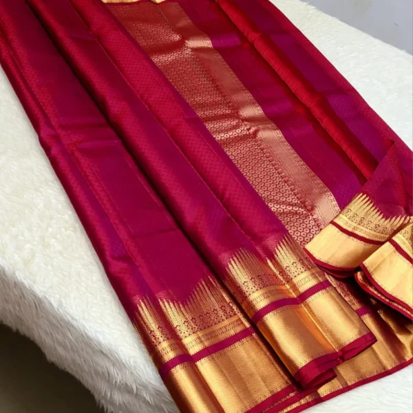 Kanchipuram 100% Pure Handwoven 1G Emboss Body Pattern Trendy Border Silk Sarees-CHS1GEBS00016