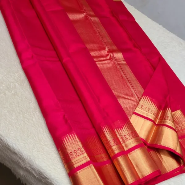 Kanchipuram 100% Pure Handwoven 1G Emboss Body Pattern Trendy Border Silk Sarees-CHS1GEBS00024