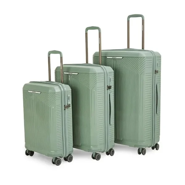 WILDCRAFT ZEUS_TR : BLACK, GREEN & MAROON : C+M+L(C+M+L)